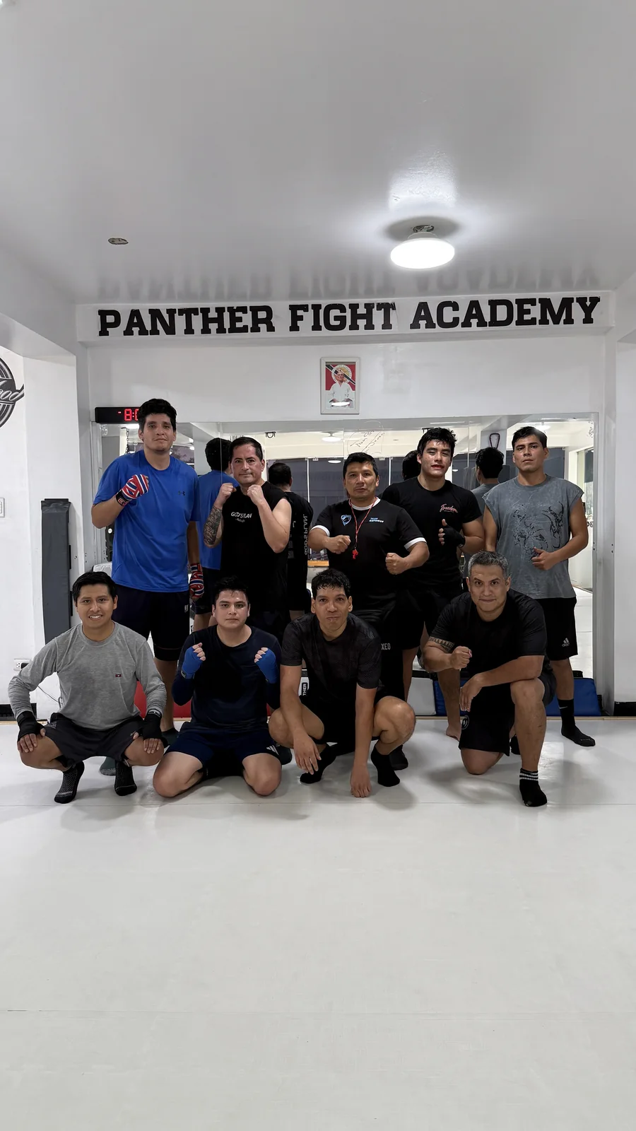 Alumnos entrenando Boxeo en Panther Fight Academy